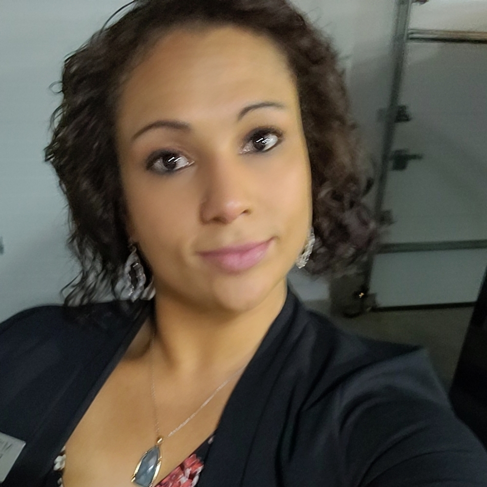 Meet your Posher, Tina